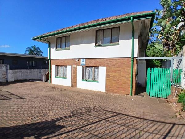 8 Bedroom House