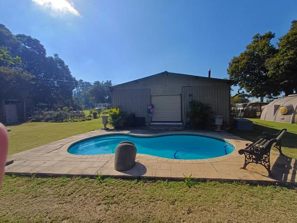 4.3 ha Smallholding
