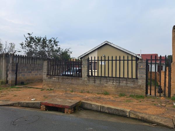 2 Bedroom House