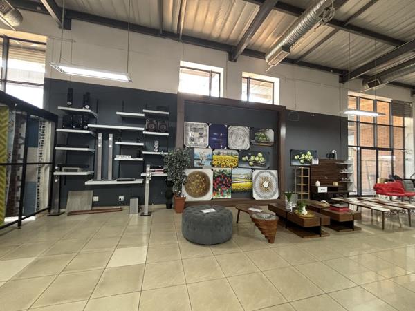 512 m² Commercial space