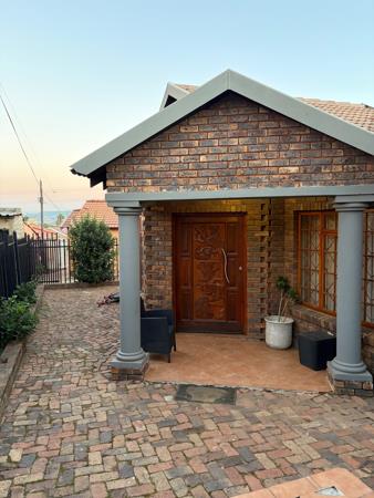 2 Bedroom House