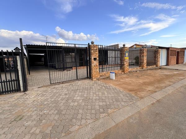 2 Bedroom House