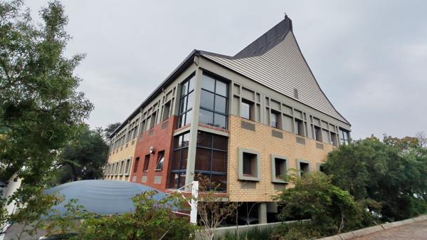 401 m² Office Space