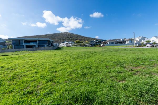 1 030 m² Land