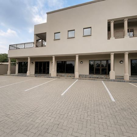 68 m² Commercial space
