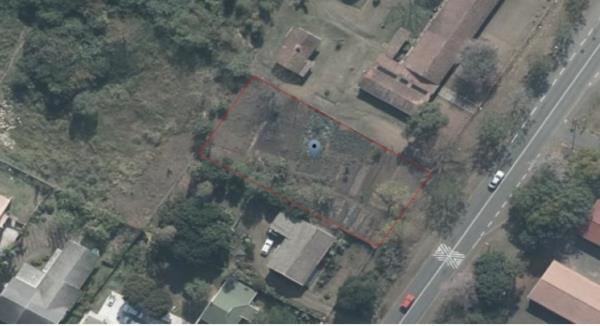 1 020 m² Land
