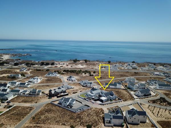 698 m² Land