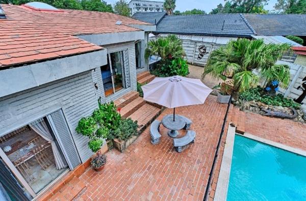 5 Bedroom House