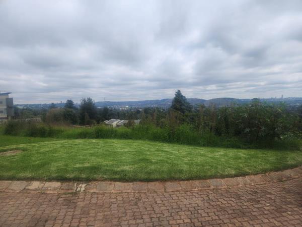 1 773 m² Land