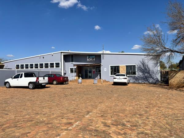 960 m² Commercial space