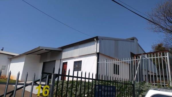 1 365 m² Industrial space