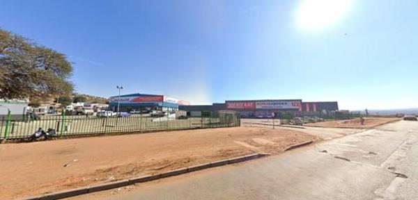 1 170 m² Retail Space