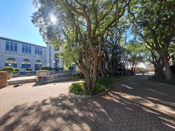 1 575 m² Commercial space
