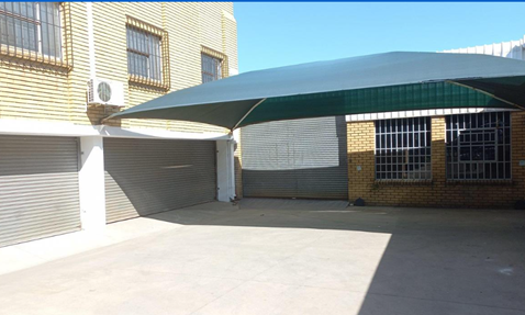 618 m² Industrial space