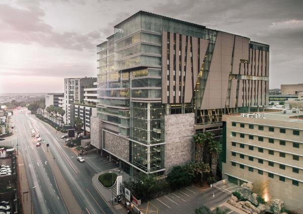 2 001 m² Commercial space