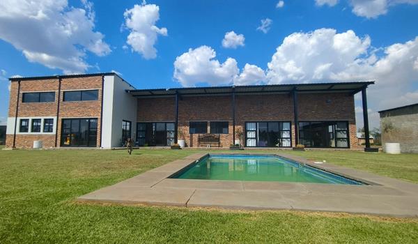 5 Bedroom House