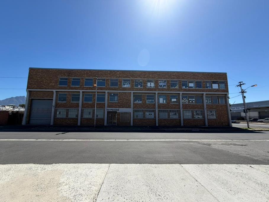 3 000 m² Industrial space