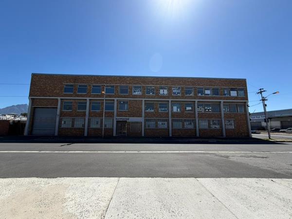 3 000 m² Industrial space