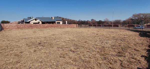 900 m² Land