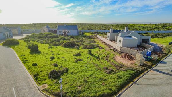 893 m² Land