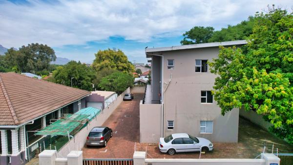 2 Bedroom Apartment