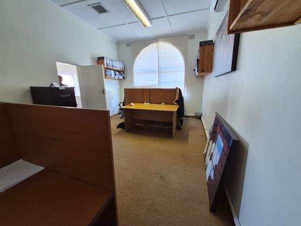 32.3 m² Office Space