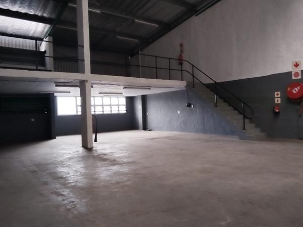 1 009 m² Industrial space