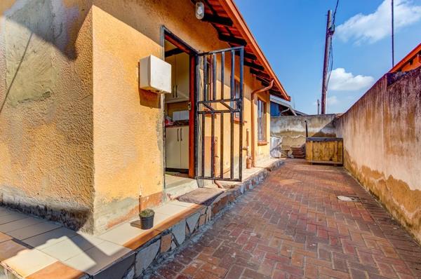 2 Bedroom House