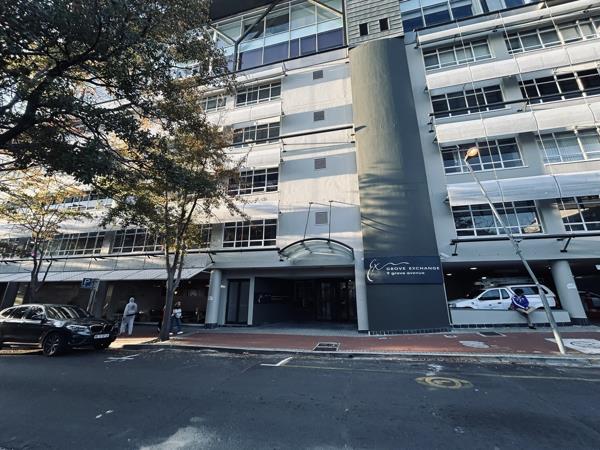 303 m² Commercial space