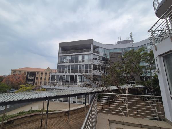 330 m² Commercial space
