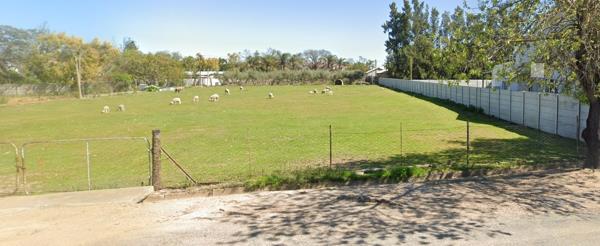 2 855 m² Land