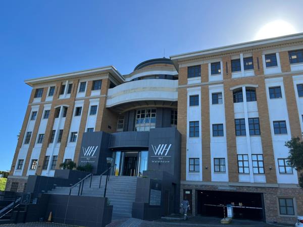 11.8 m² Commercial space