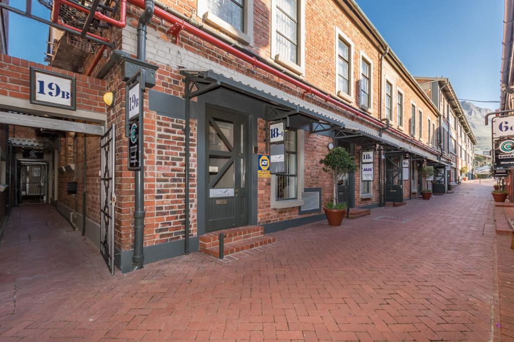 477 m² Commercial space