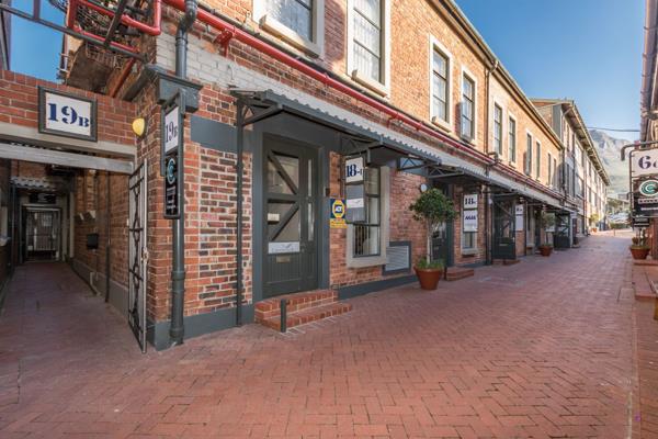 477 m² Commercial space