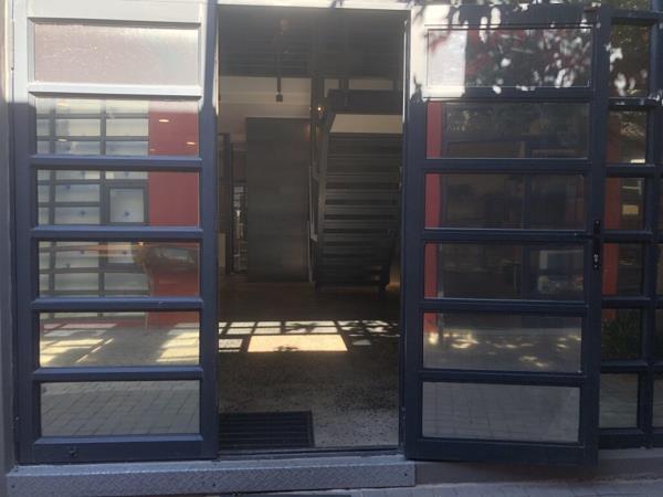 294 m² Commercial space