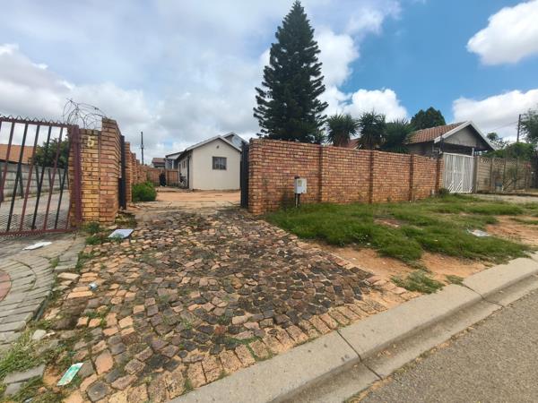 2 Bedroom House