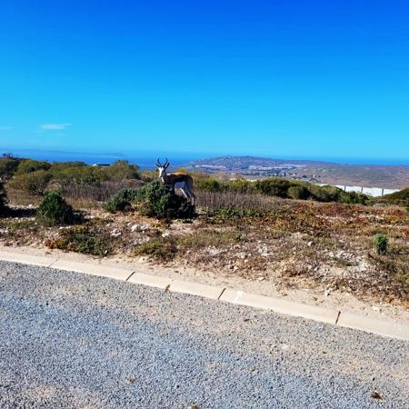 751 m² Land