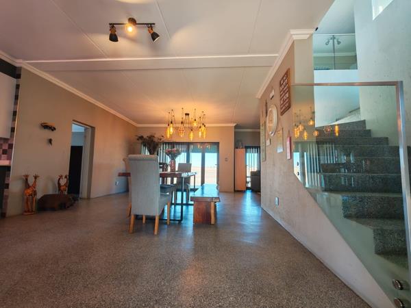 6 Bedroom House