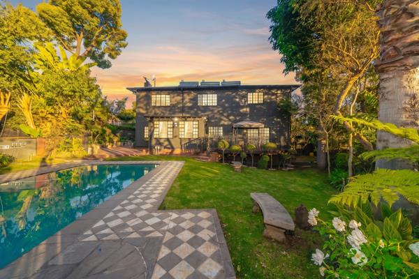 6 Bedroom House