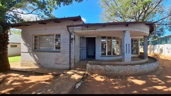 10 Bedroom House