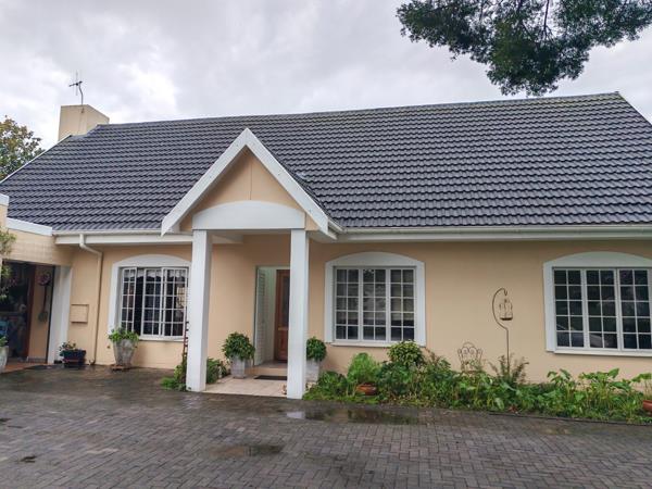 5 Bedroom House