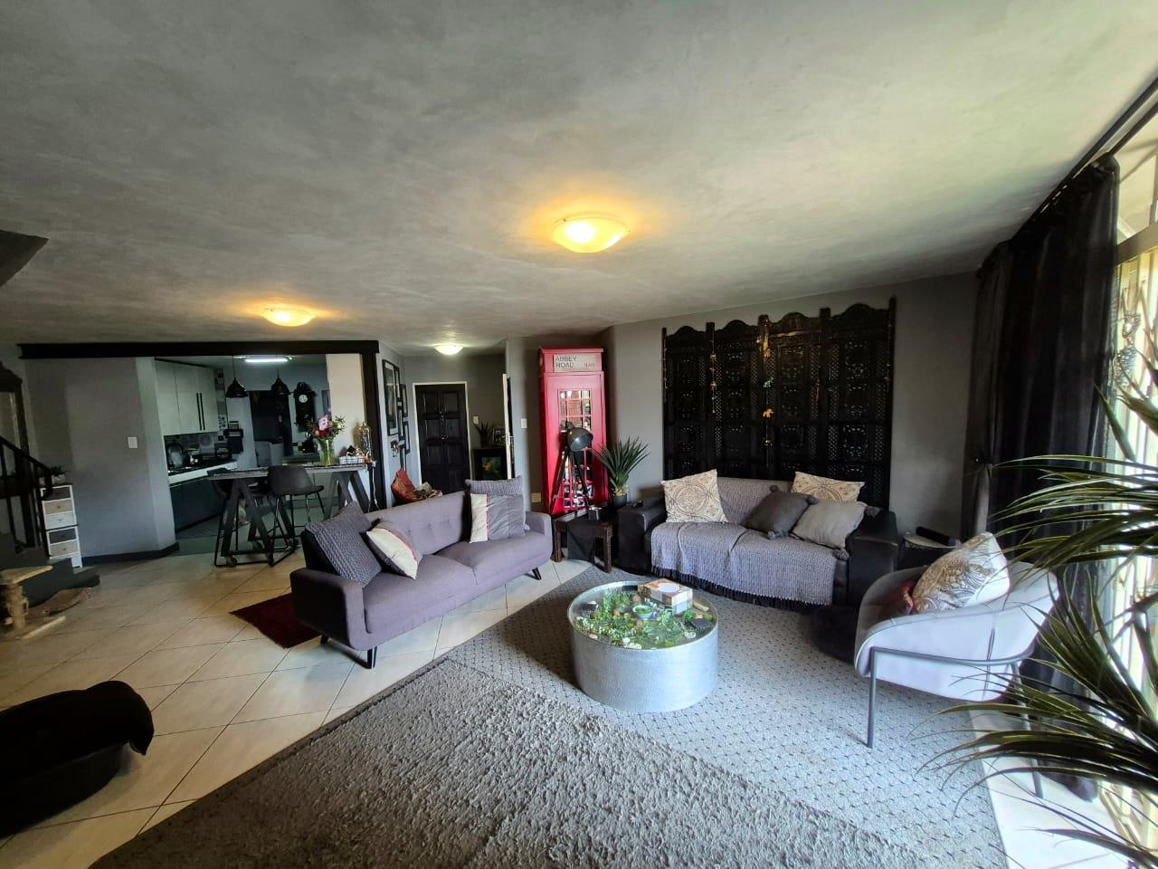 3 Bedroom Townhouse in Elarduspark