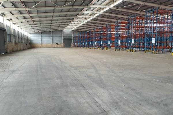 4 800 m² Industrial space