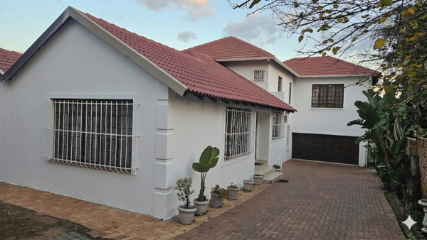 8 Bedroom House