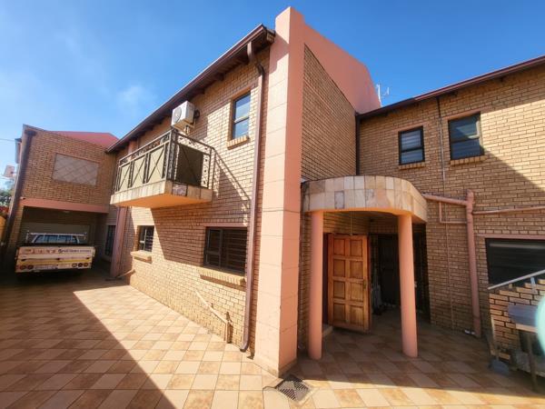 7 Bedroom House