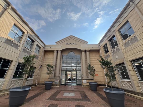 174 m² Commercial space