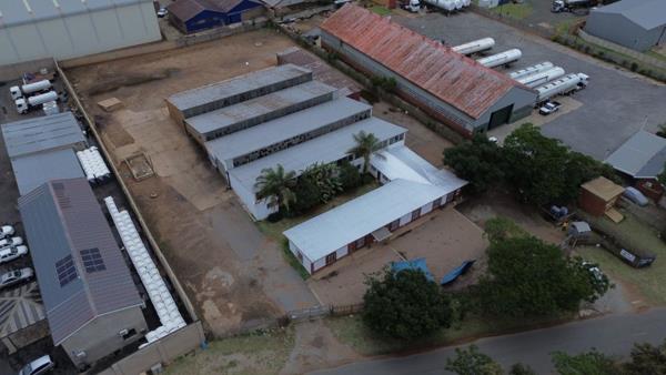 1 883 m² Industrial space