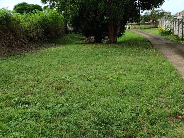 1 004 m² Land