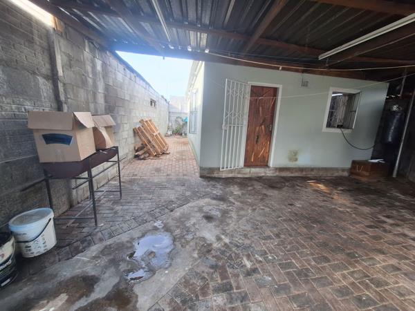 2 Bedroom House