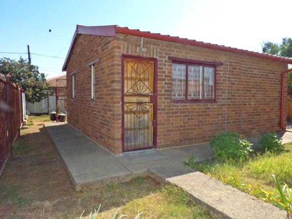 2 Bedroom House
